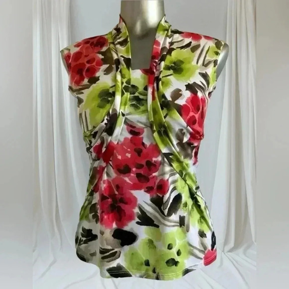 FREE 💟🇨🇦💎Vintage Floral Short  Sleeve Top - Picture 3 of 15